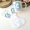 Pack Taza Calcetines A Juego Inicial Floral